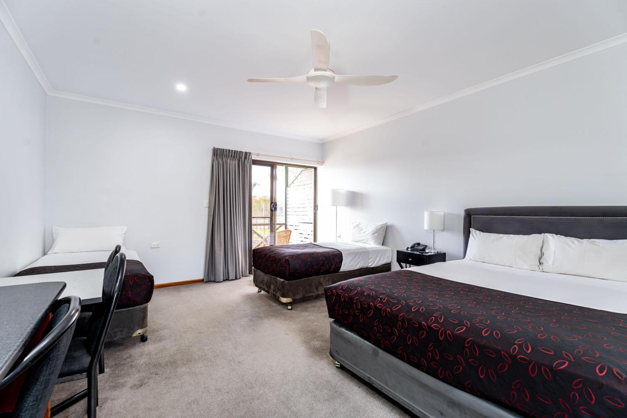 Hotel Renmark Kültér fotó