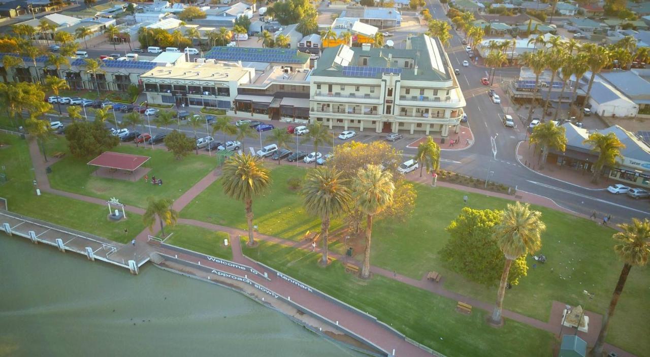 Hotel Renmark Kültér fotó